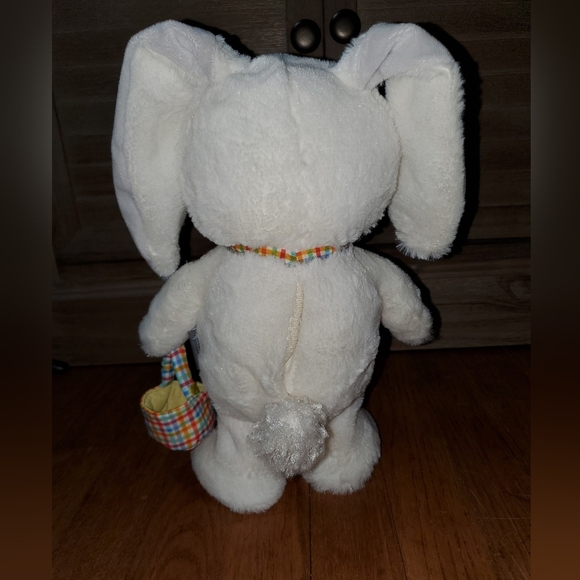 Hallmark Hoppy Easter Bunny with Sound and Motion - Picture 9 of 10